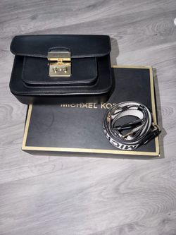 MK purse