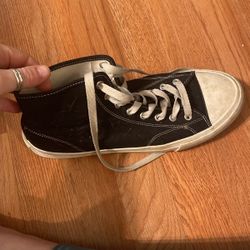 Worn Men’s Converse Size 10