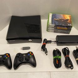 Xbox 360 Slim Bundle With 2 OEM Controllers And 7 Games 