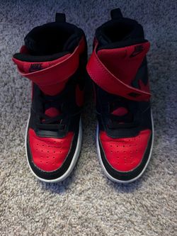 Nike High-Top Sneakers Red and Black