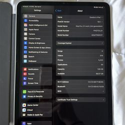 Apple iPad Pro 11 Inch 3rd Gen (PHQT3LL/A)) 128 GB, Space Gray Bundle