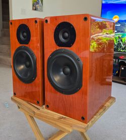 Audiophile Nola Boxer Hi End speakers