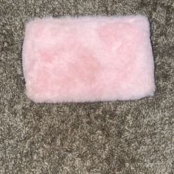 pink wallet 