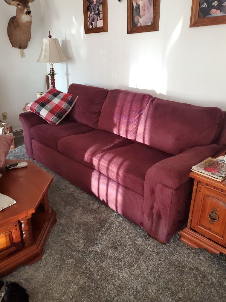 Flexteel Couch &loveseat 3 1/2 Years Old. Paid $2698. Sellin Because Husband Had Knees Operated On And Needs A Reclining Couch. $650.