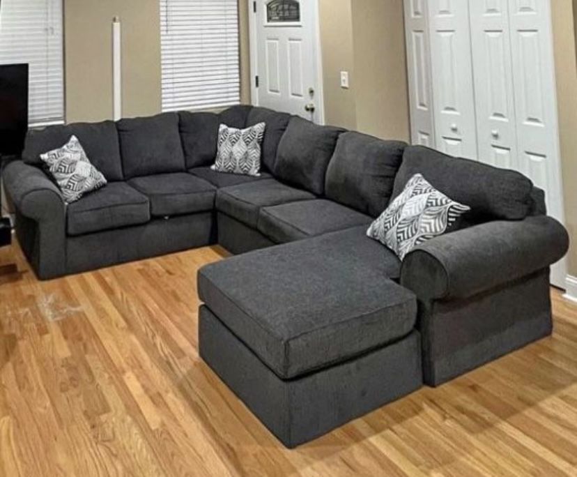 Large Grey Sectional Sofa Couch!! New