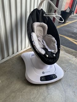 4 Moms Baby Swing