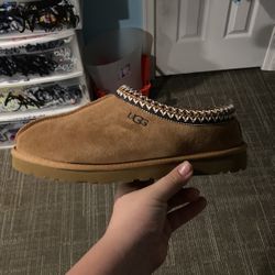 UGG Tasman Slipper Chestnut Only Wore Once Brand New