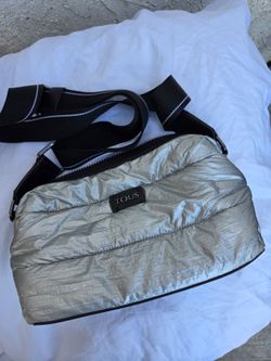 Tous bag new for $25 in upland ca no delivery