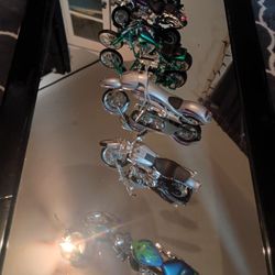 Assorted Harley Davidsons  (10)