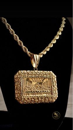 Last Supper Gold Pendant
