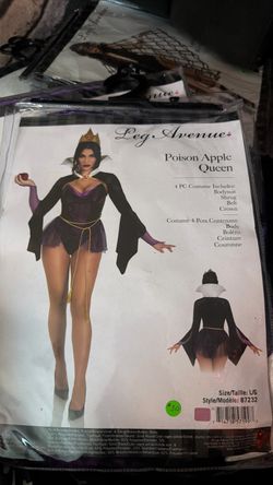 Costume