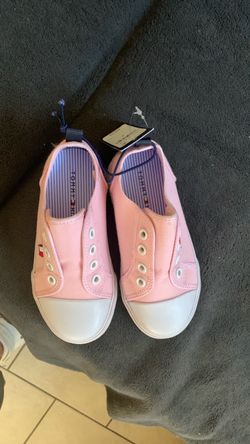 Tommy Hilfiger size 9