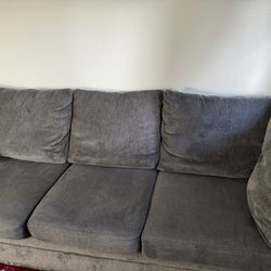 2 set couch with 3 pillows 