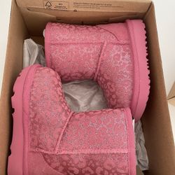 UGGS  - Toddler girls - Size 6C - Pink Cheetah Print