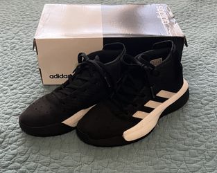 Adidas High Tops / Size 5Y ( Like New )