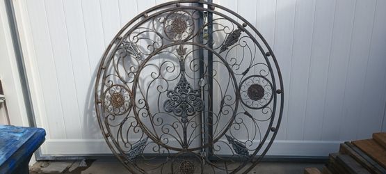 Decorative metal artwork