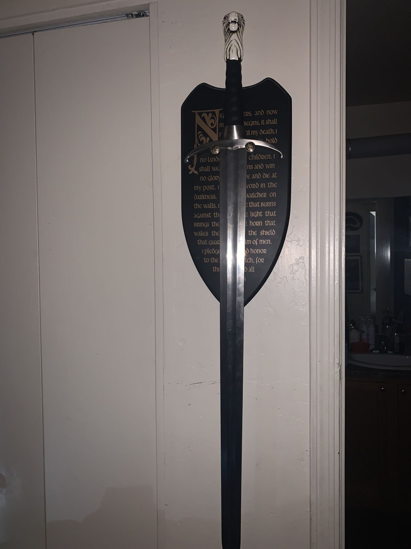 Longclaw Sword From Game Of Thrones With Plaque