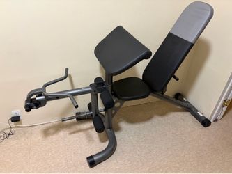 Adjustable Weight Bench in Bushwick