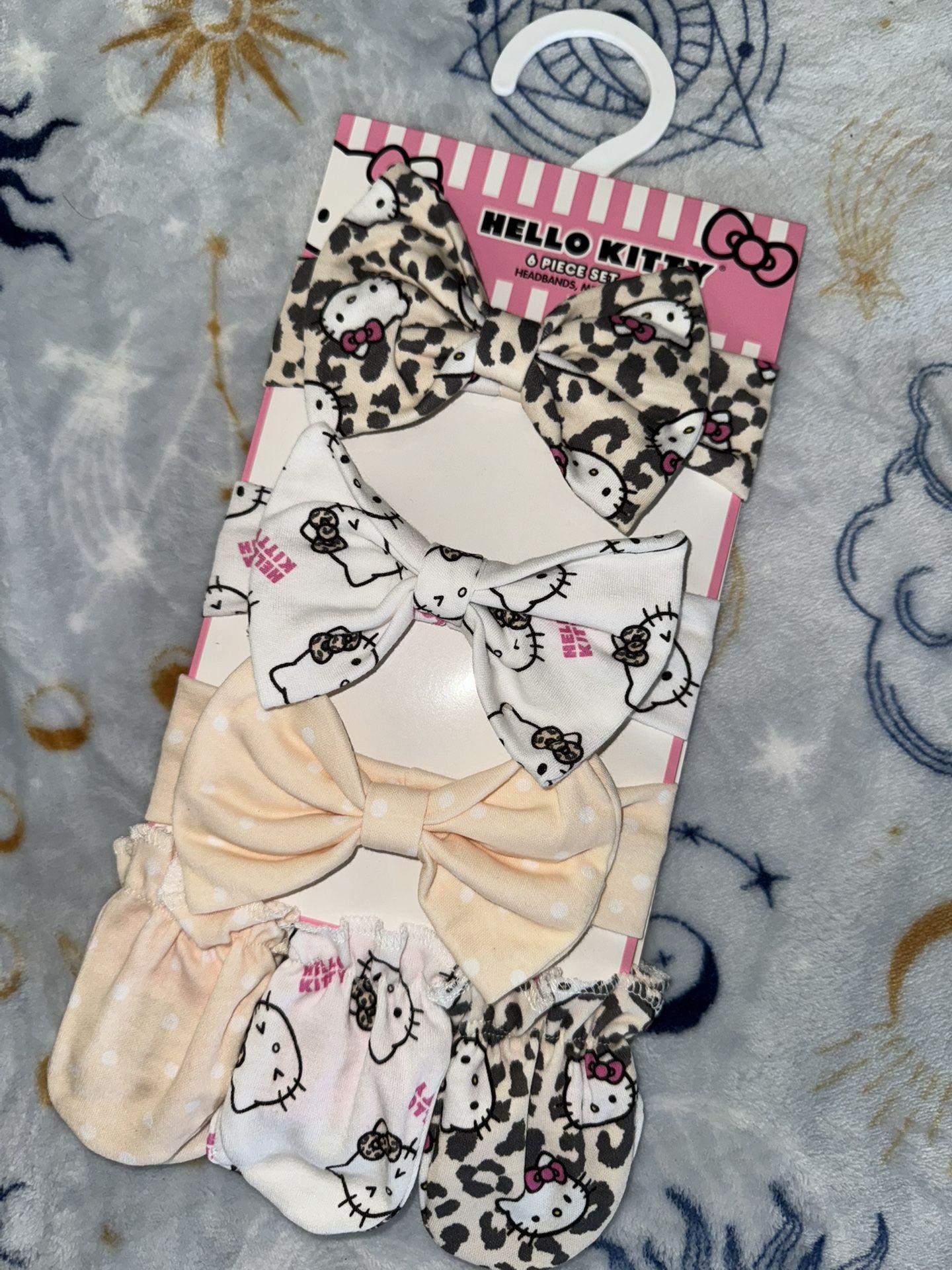 Hello Kitty Babygirl Bow headbands & mittens 6pc set NWT