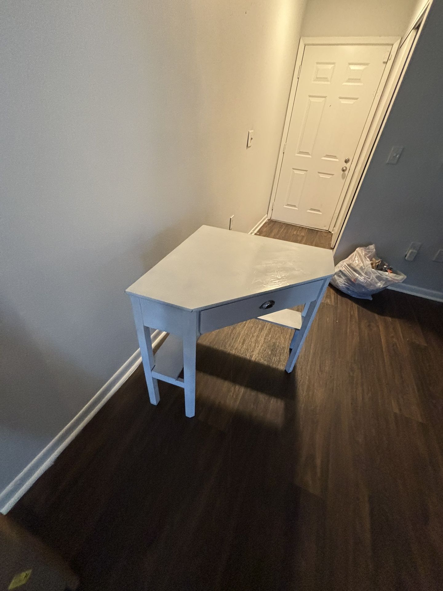 White Corner Desk