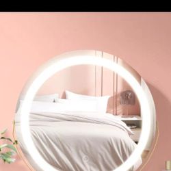 Brand New Never opened Lighted Vanity Mirror With Stand