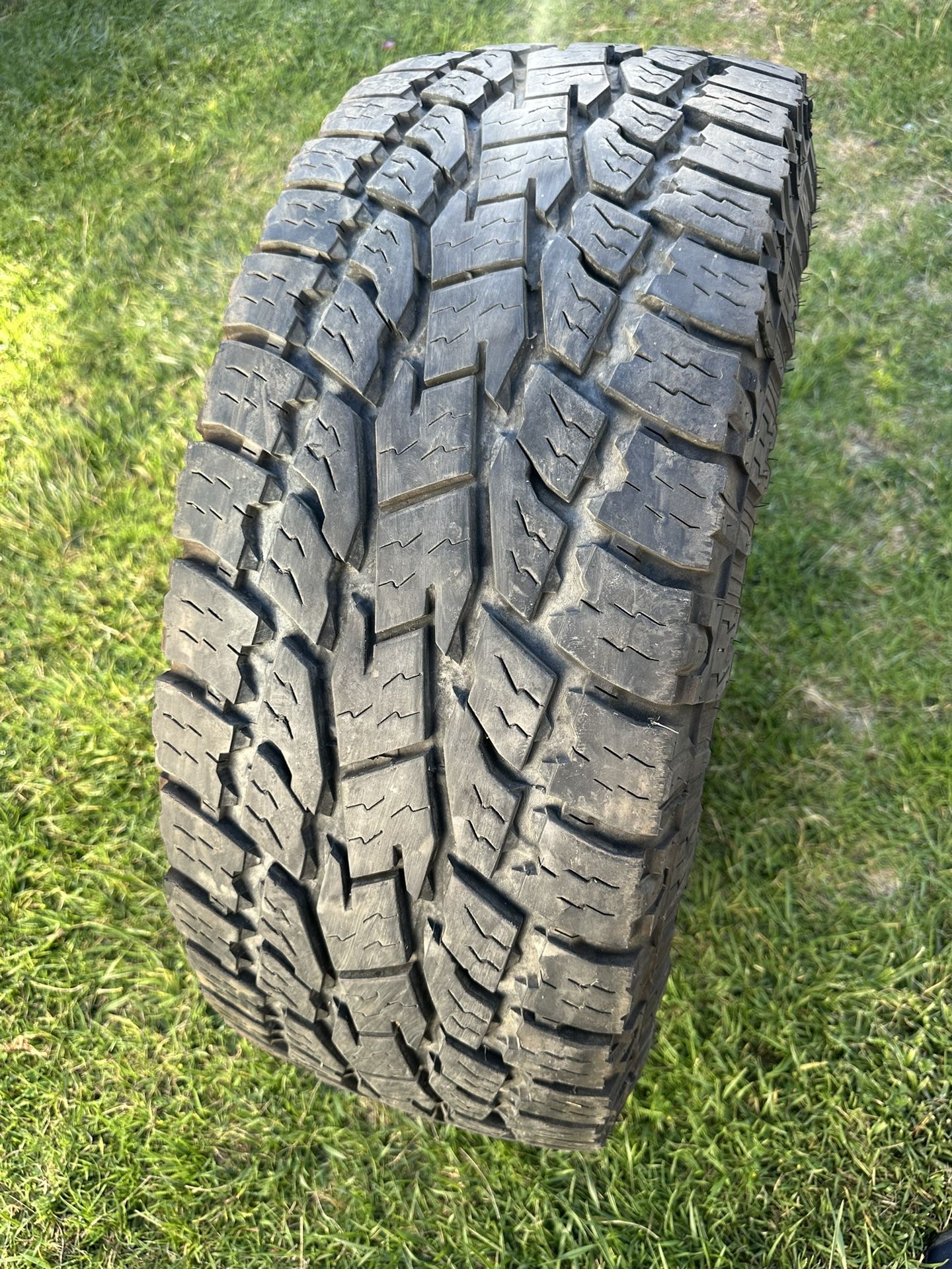 LT35-12.5-R18” Toyo Open Country All Terrain Extreme 