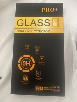 iPhone 15 Pro Max Screen Protector And Case