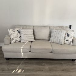Set Of Two: Sofa And loveseat