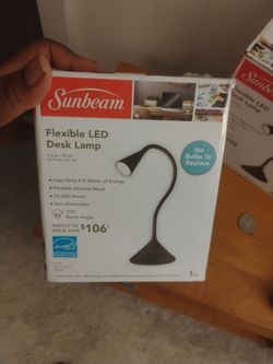 Flexible LED desk lamp