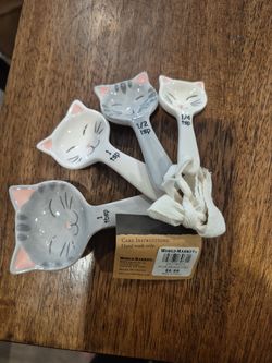 World Market Cat Ceramic Measuring Spoons Set