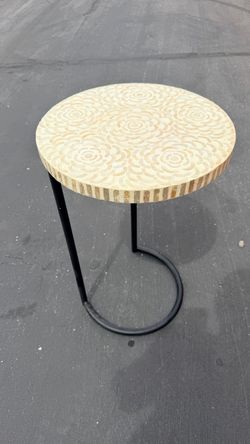 Round Mosaic Top Accent Side Table