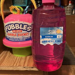 Fumbles Bubble Bucket And Bubbles