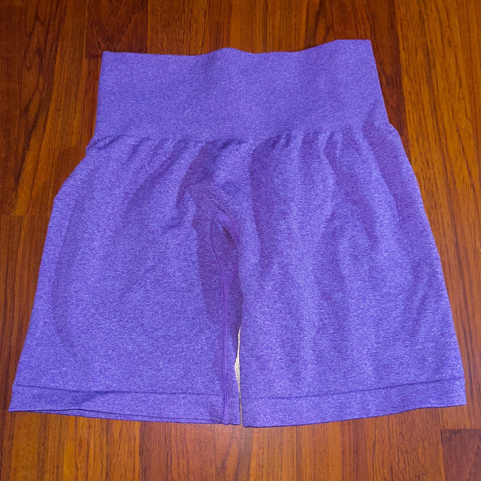 NVGTN Women’s Purple Seamless Pro Gym Shorts Size Small
