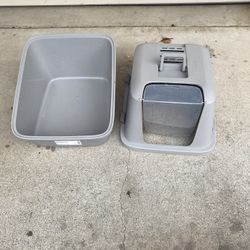 Nice Cat Litter Box Size X-large Dimensions 20 13/16 In-Lx18 In W.x10/5/8 H. 52.8cm.c45.7cm.x26.9cm)