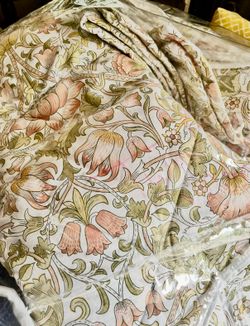 King Size Comforter with 2 Shams New