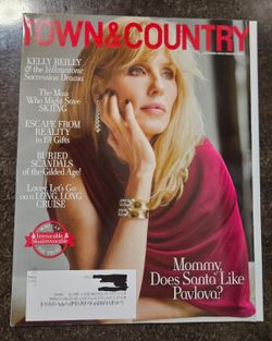 Town & Country Magazine - December 2024/January 2025 - feat. Kelly Reilly