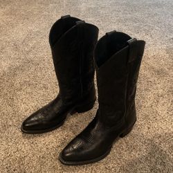 Black Ariat Cowboy Boots 