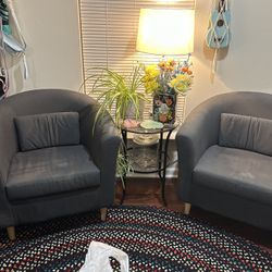 Set of grey chairs (2)