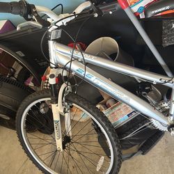 2.7 Terra adult bike