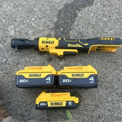 Dewalt Atomic 3/8” 20V Ratchet W/2 4ah Batteries And 1 2ah Battery 