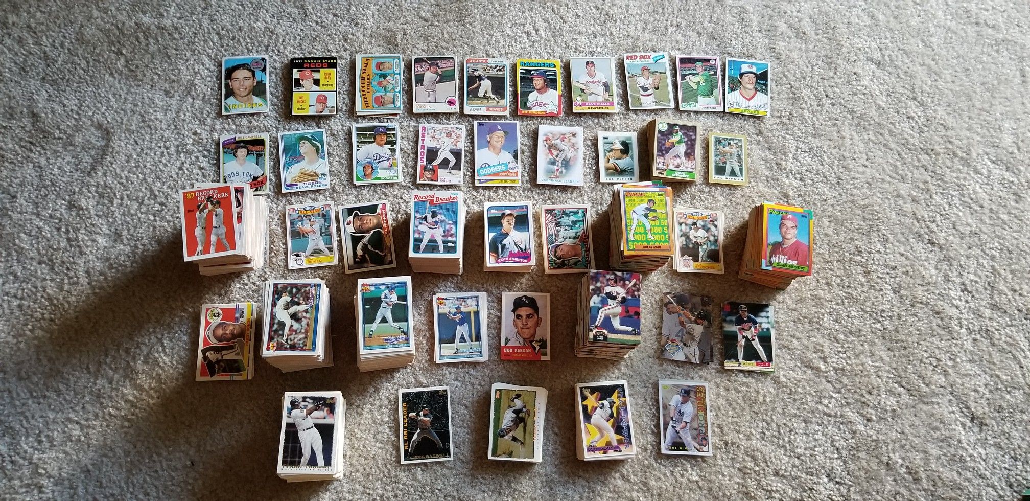 Assorted Topps Baseball Cards