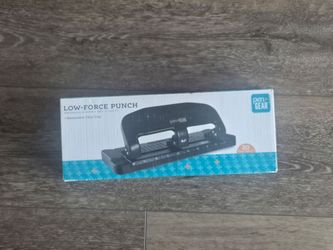 BRAND NEW Black Hole Puncher (PICK UP ONLY)