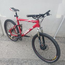 Men's 26" Giant Nrs 2 Full Suspension Mountain Bike With Disc Brakes 