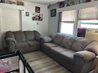 Comfortable brown couches 2 sets
