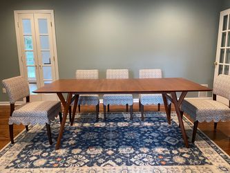 West Elm Mid-Century Expandable Dining Table 60"-80" — Walnut