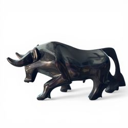 Like New Hand Carved ONXY Legendary Raging Bull