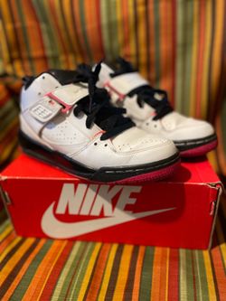 Nike Jordan Youth Girls Size 5.5