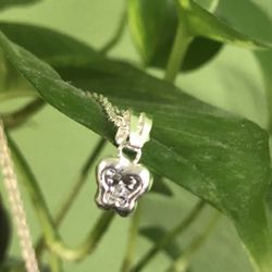 Beautiful Butterfly Pendant And Necklace Set