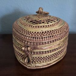 Vtg Brass & Copper Hinged Heart Shape Box Handcrafted Intricate Designs/Patterns 5"X5.25"X5"