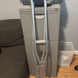 Crutches 